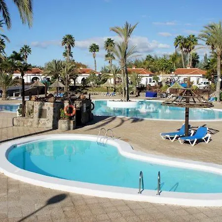 Сasa de vacaciones Parque Golf 7 *